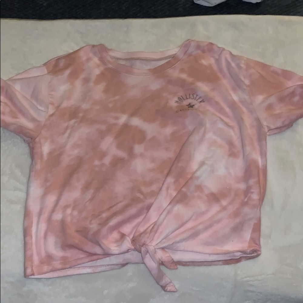 Women’s tie front top